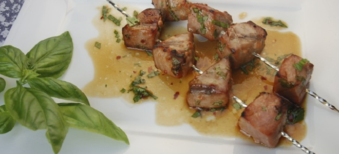 Basil-Ginger Marinated Tuna Kebabs Featured