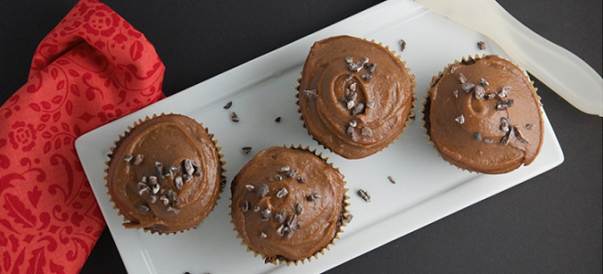 hot cocoa cupcakes