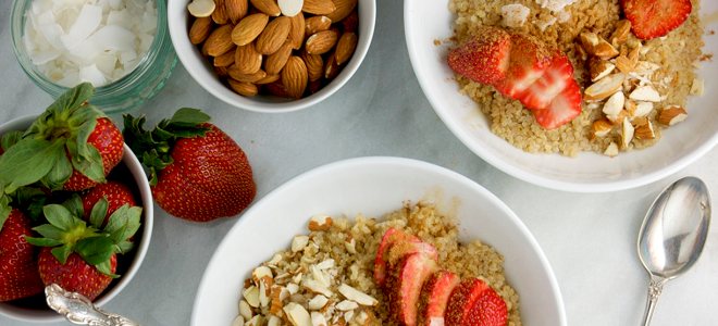 strawberry smoothie bowl