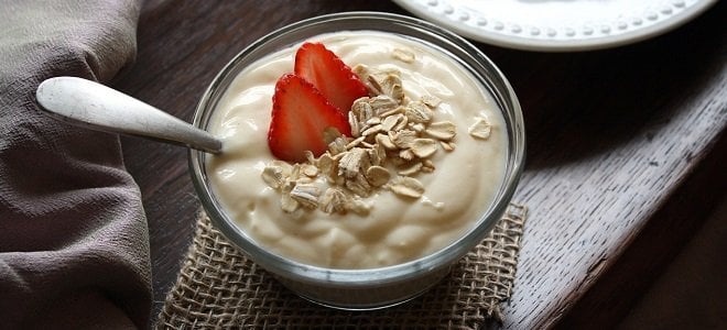 3 Crazy Easy Fermented Foods You Can Make at Home yogurt