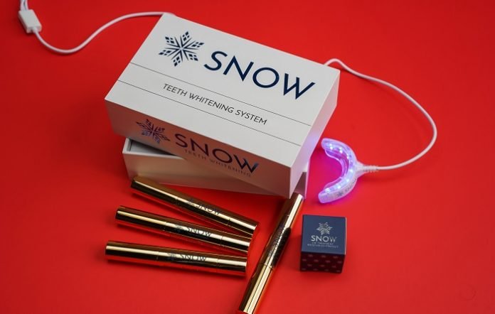 SNOW Review Whiten Your Teeth Quickly and Easily Featured