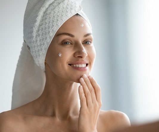 How to Switch to More Sustainable Night Skincare Routine