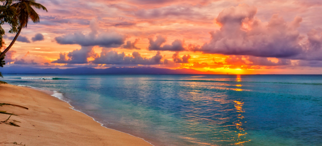 6 Ways to Stay Active at The Beach This Summer